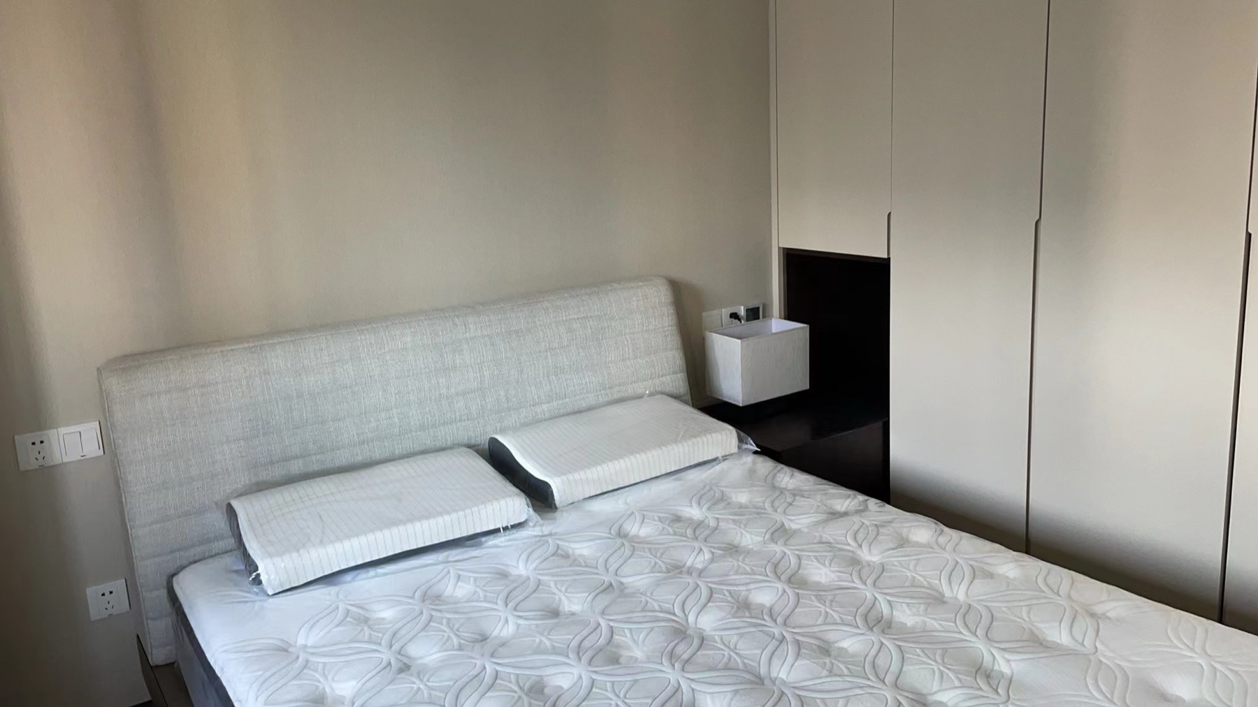 North America · 1000 sqm Villa 12
