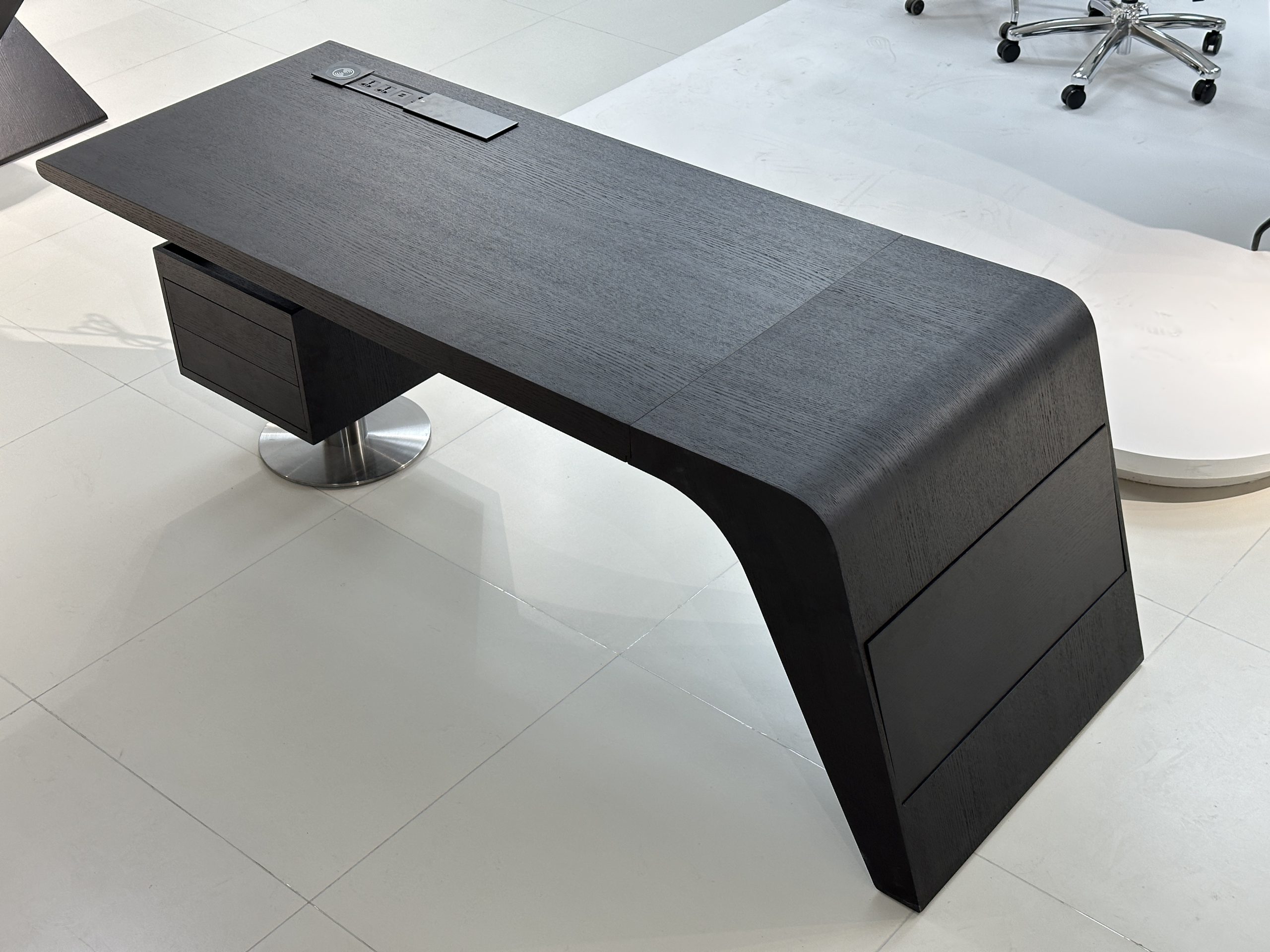 Office Furniture image 8