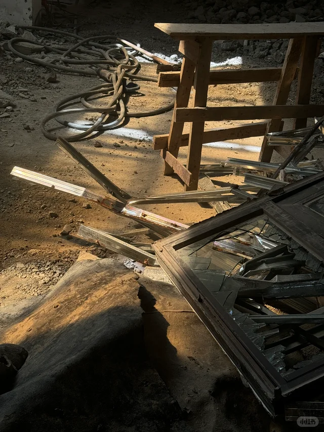 Sunlit Ruin Aesthetic